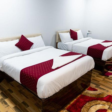 Mangozzz Magical World Hotel Panvel Bagian luar foto