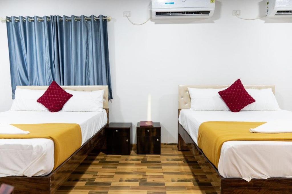 Mangozzz Magical World Hotel Panvel Bagian luar foto